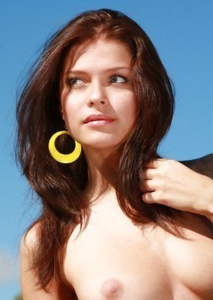 Liza J is all natural, all gorgeous, all sweet