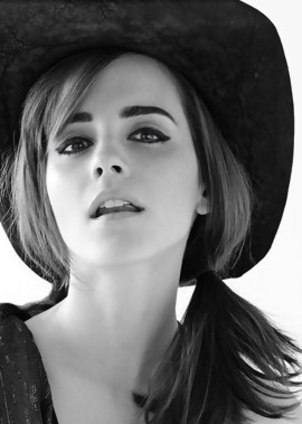 Sexy Pics Feat. Glamorous Actress Emma Watson