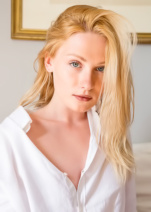 Erotic Blonde Gerda Rubia