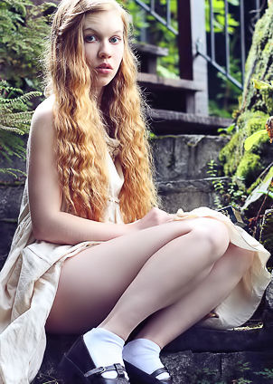 Dolly Little Strips And Read The Book