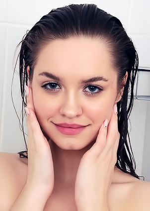 Margo Purz Soaps Up Her Perky Breasts And Sexy Ass