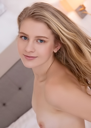 Lauma Lauma in Invitation