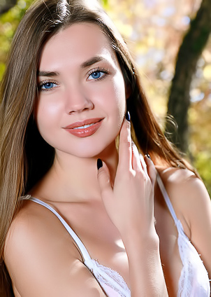 Georgia Bends Over For A Tempting Rear View Of Her Shaved Pussy And Flawless Ass