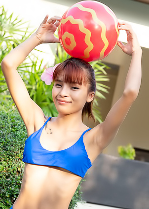 Oopeve Offering An Intimate View Of Her Shaved Pussy And Sexy Ass