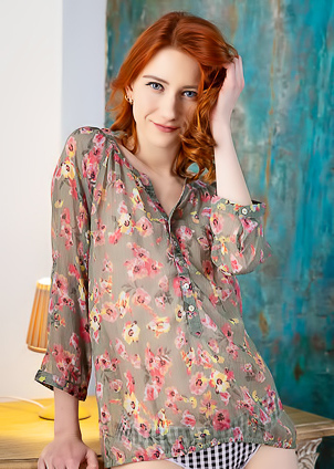 Redhead Rona Talin Fingering Hard