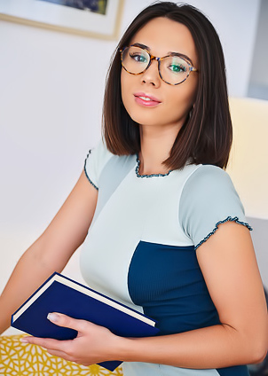 Upskirt From Lusty Teen Eve Sweet