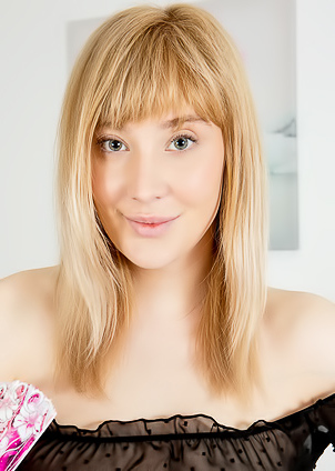 What Makes A Woman A MILF And How To Become One