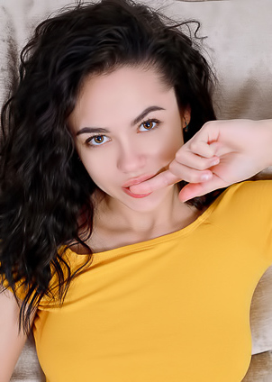 Dzhili With Enticing Rear View Of Her Perfect Ass