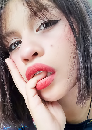 Lilith Baph Masturbates And Loves Doing It