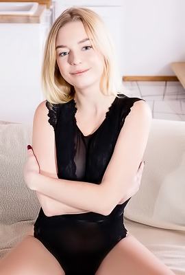 Sexy Blonde Jude Baring Her Gorgeous Breasts And Teasing Her Pale Pink Nipples