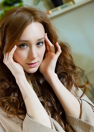 Naked Redhead Pussy Alice Mido