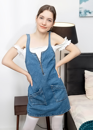 Hareniks Likes To Reward Herself With Magic Fingers