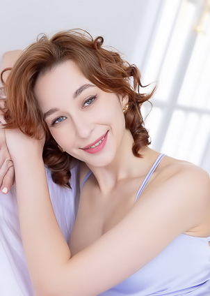 Curly Rea Ready Masturbating