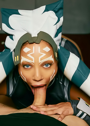 Honry Alexis Tae Cosplaying