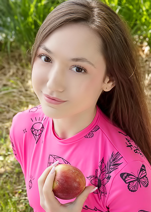 Ramona Barlowe Every Detail Of Her Flawless Hourglass Figure A Treasure To Be Studied