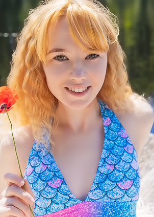 Erika Fox Goes Face Down Booty Up For An Intimate Rear View