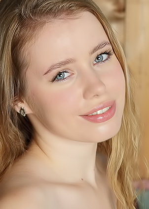 Lalli Fucks With Pure intensidad, Thrusting Breathless On The Bed