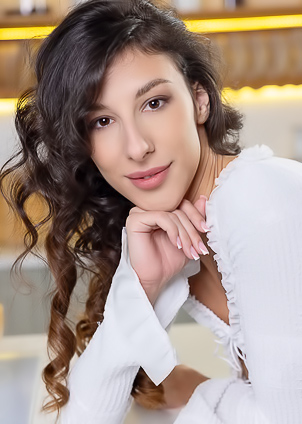 Luna Ortega Lures In The Heat, Spread On The Table