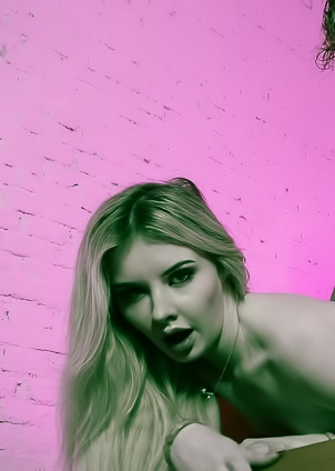 Baby Kxtten Surrenders To The Throat-Grabbing Pleasure